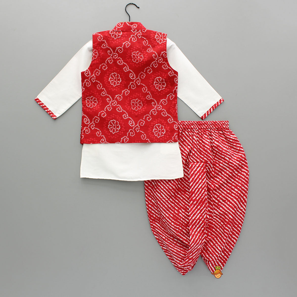 Bandhani Printed Kurta With Red Jacket And Leheriya Dhoti