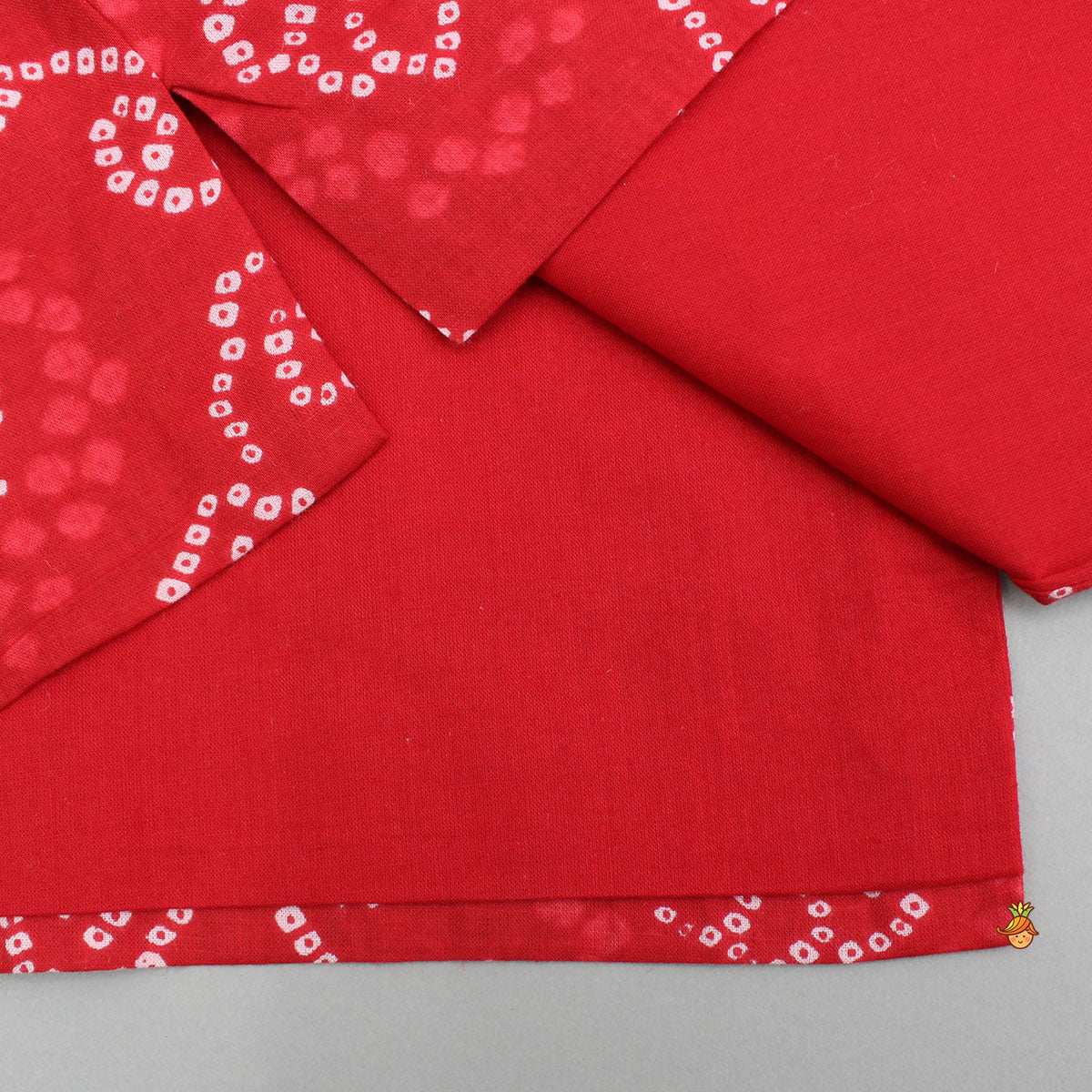 Bandhani Printed Kurta With Red Jacket And Leheriya Dhoti