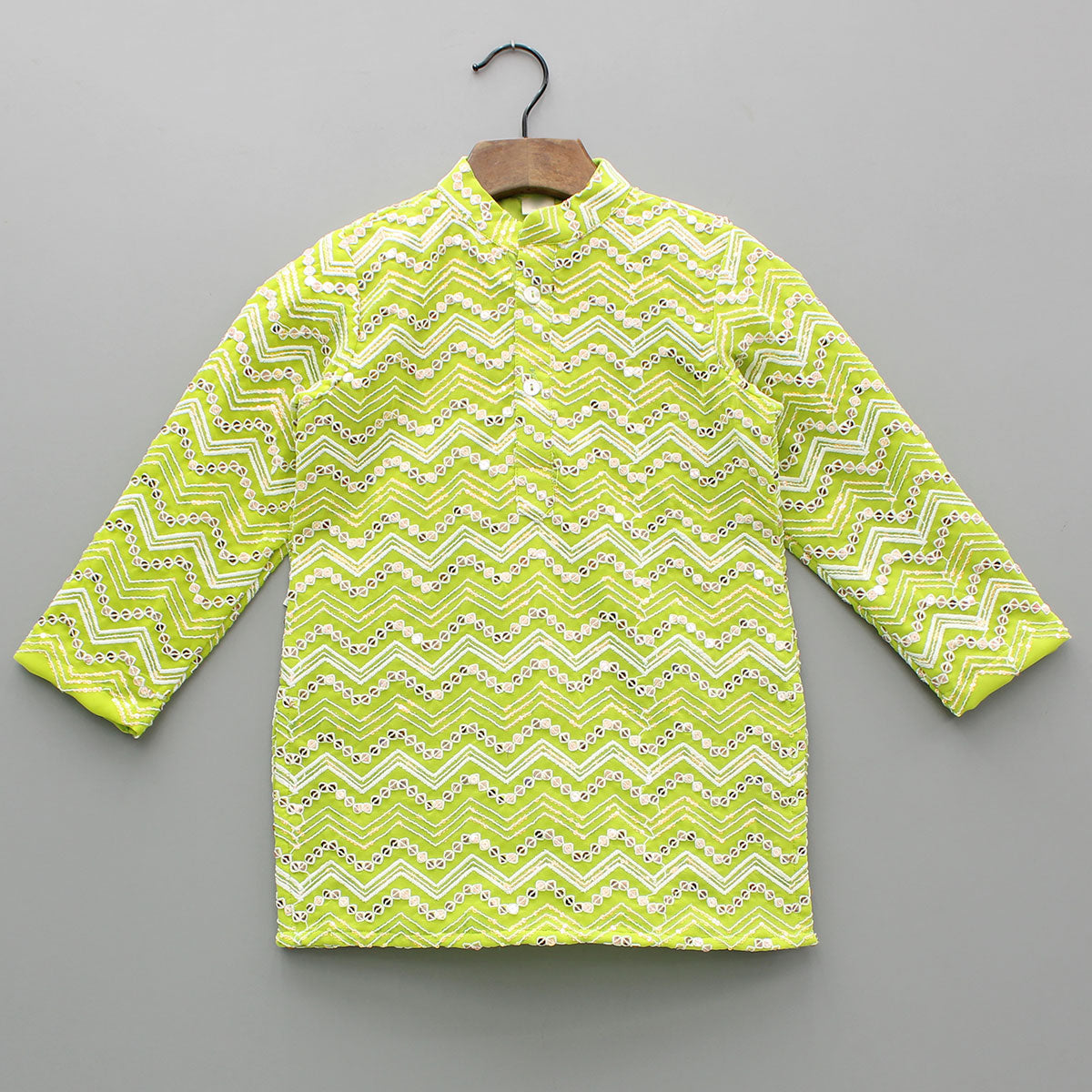 Green Embroidered Kurta And Pyjama