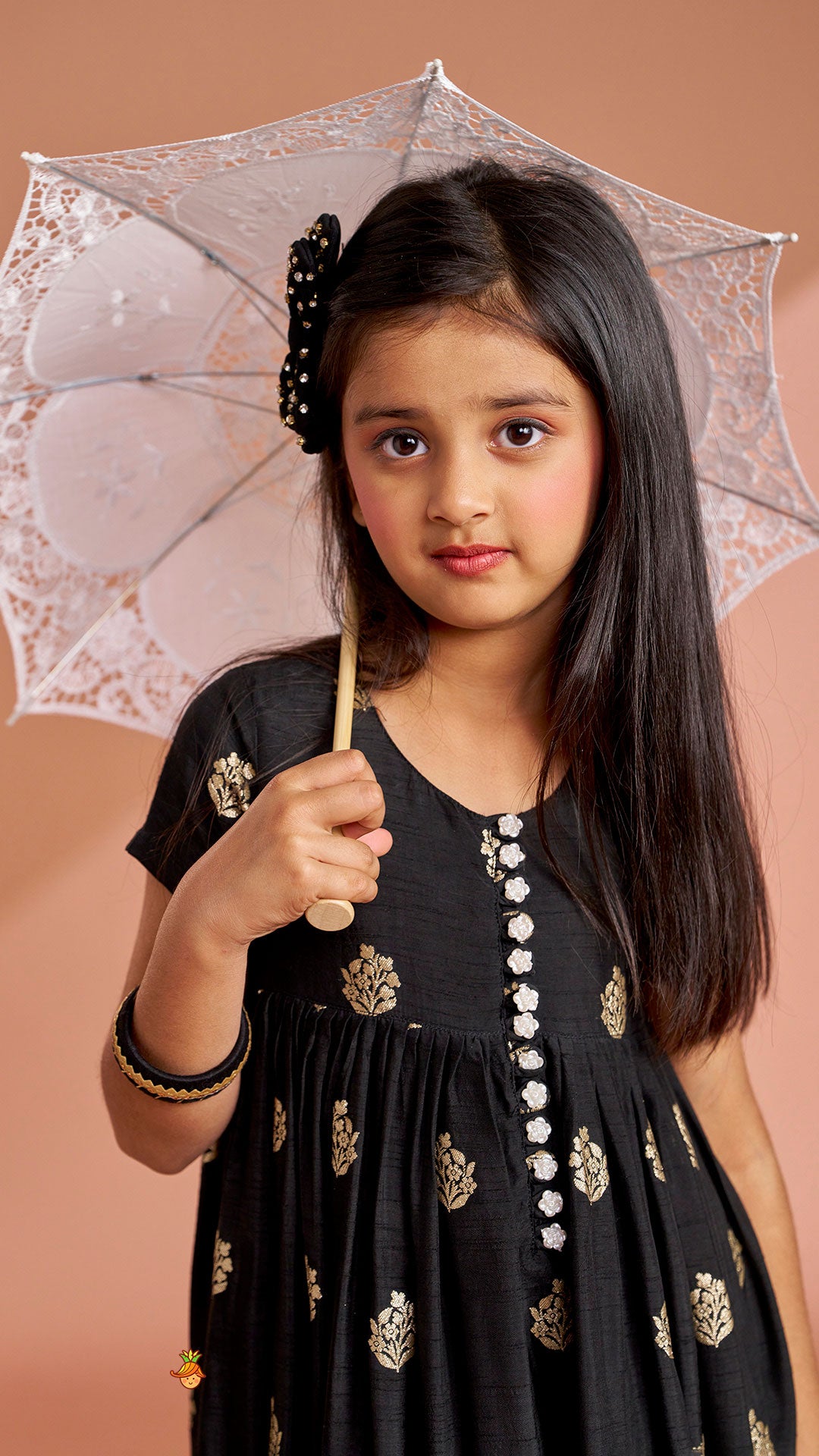 Black Embroidered Scalloped Hem Kurti