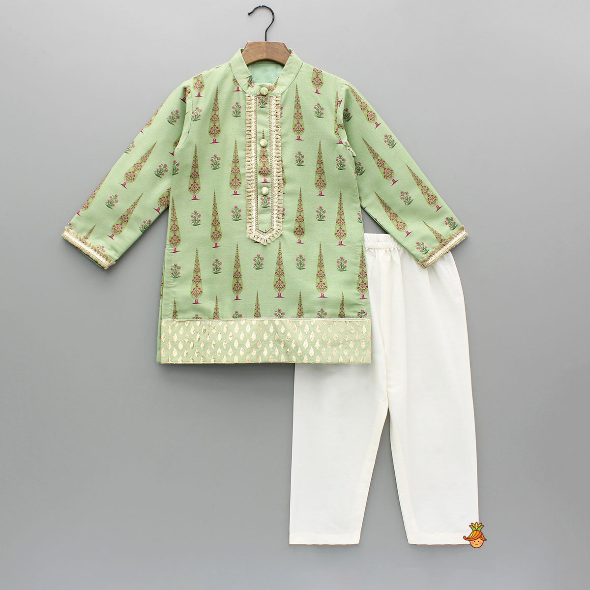 Green Printed Kurta And Pyjama