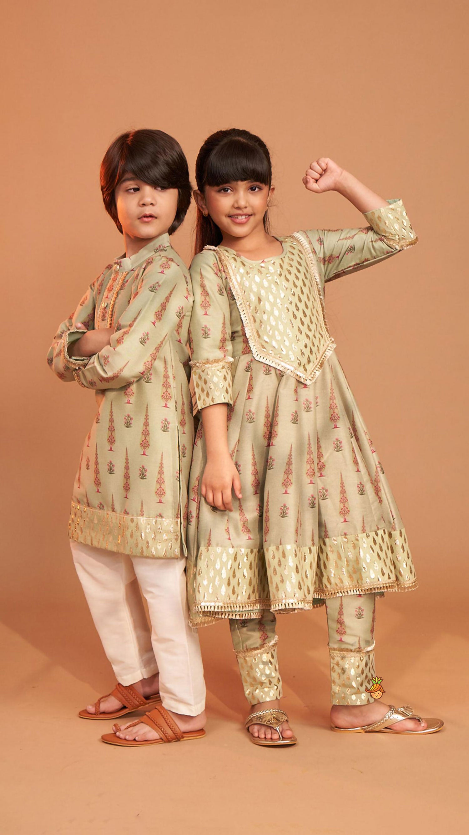Green Printed Kurta And Pyjama