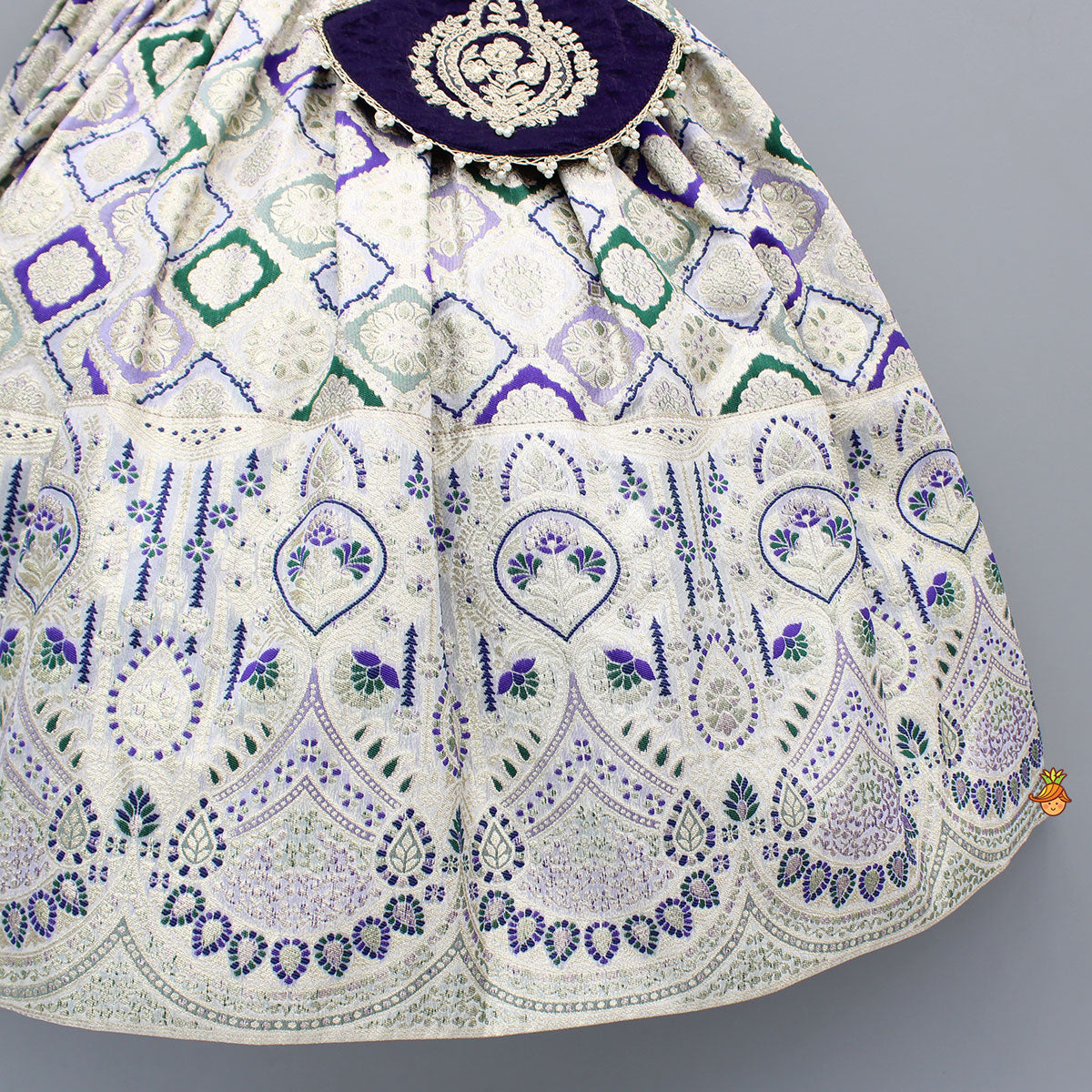 Elegant Multicoloured Lehenga With Stylish Pouch
