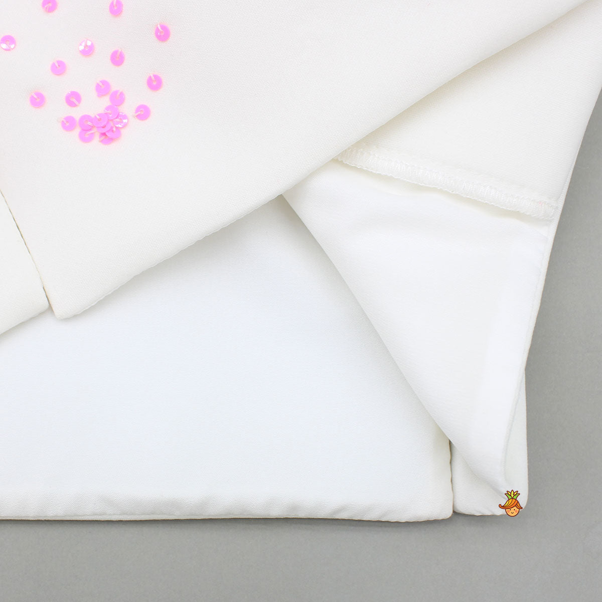 Embellished White Blazer Style Top With Pant And Bow Hairclip