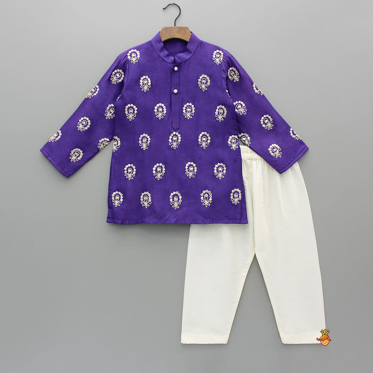 Purple Embroidered Kurta And Pyjama