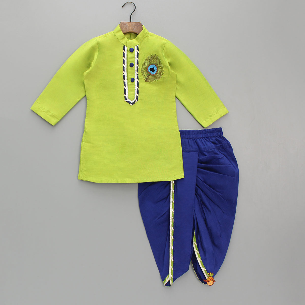 Green Gota Lace Detailed Kurta With Dhoti