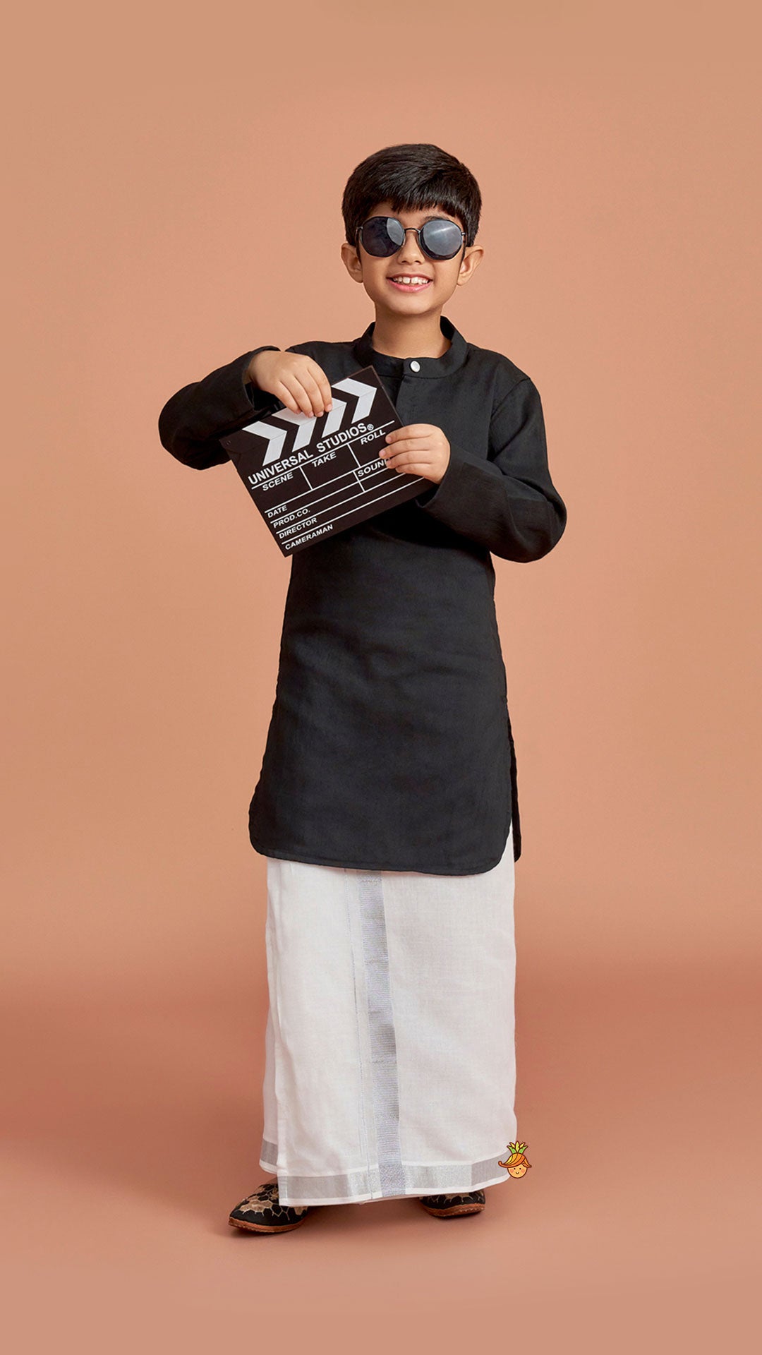 Exquisite Black Kurta And Velcro Wrap Lungi