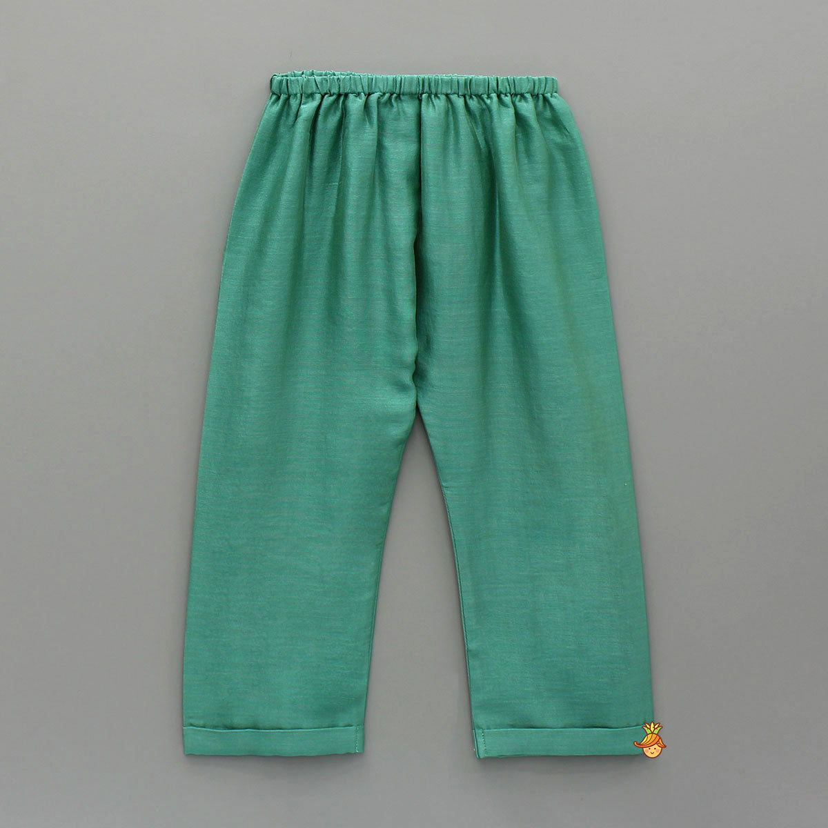 Green Embroidered Kurta And Pyjama