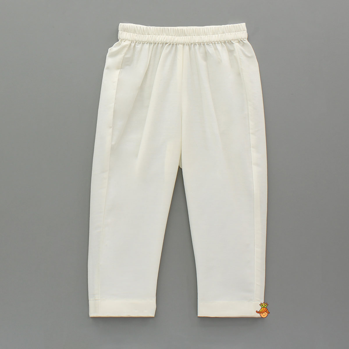 Pom Poms Adorned Multicolour Kurta And Dual Pockets Detail Off White Pyjama