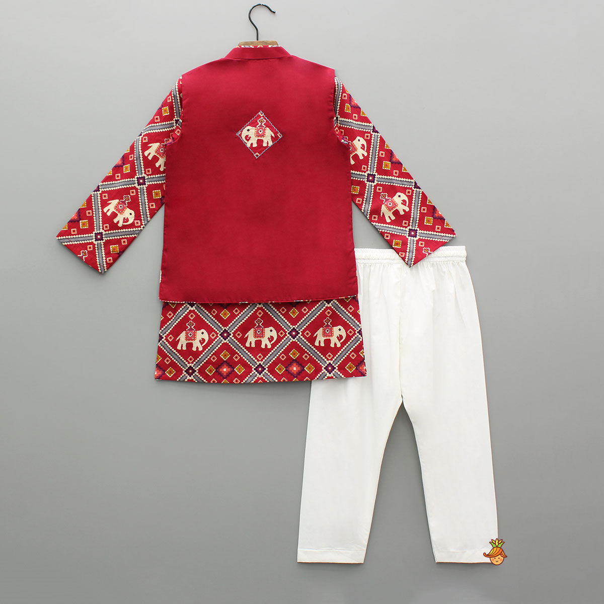 Ethnic Patola Printed Kurta With Front Open Jacket And Pyjama