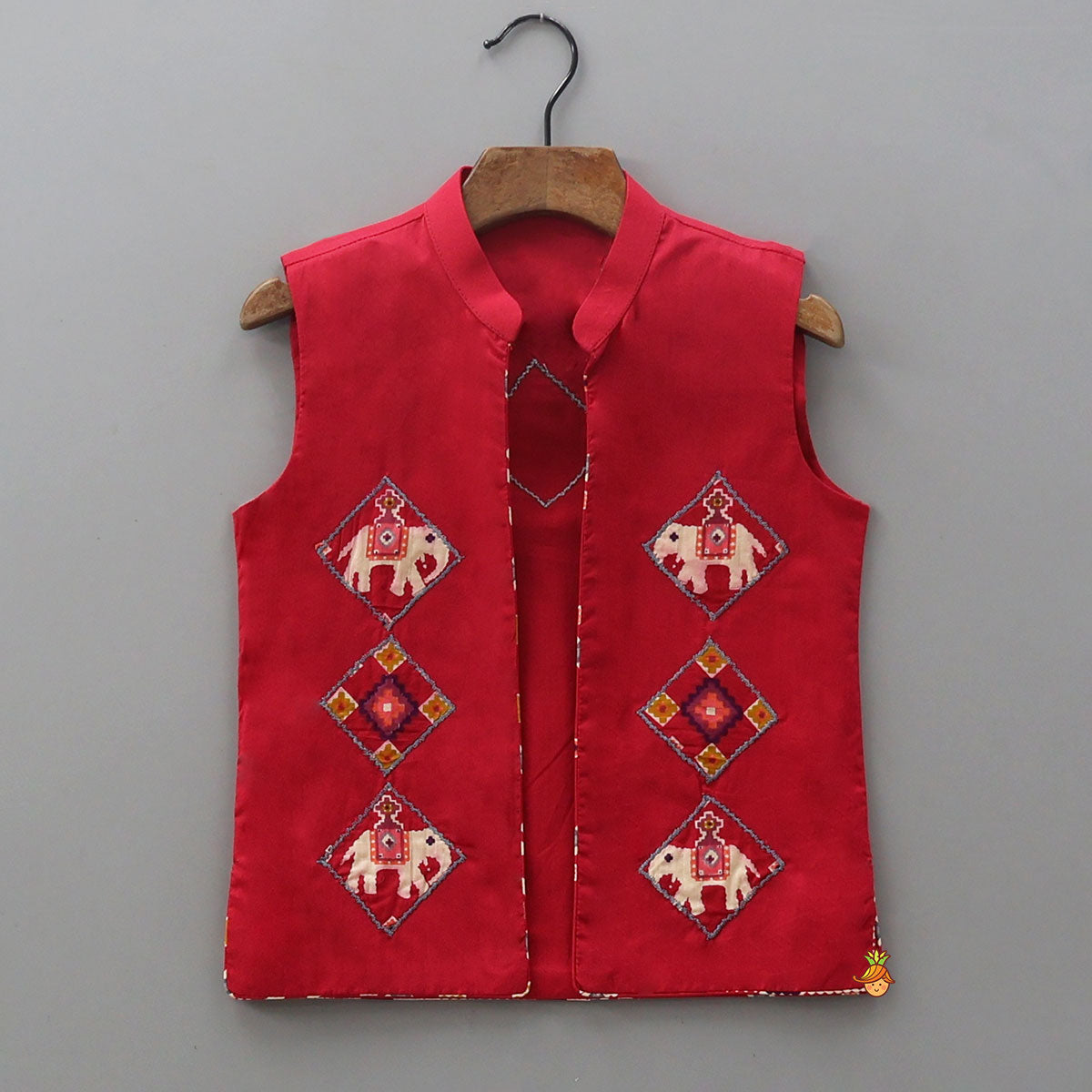 Ethnic Patola Printed Kurta With Front Open Jacket And Pyjama