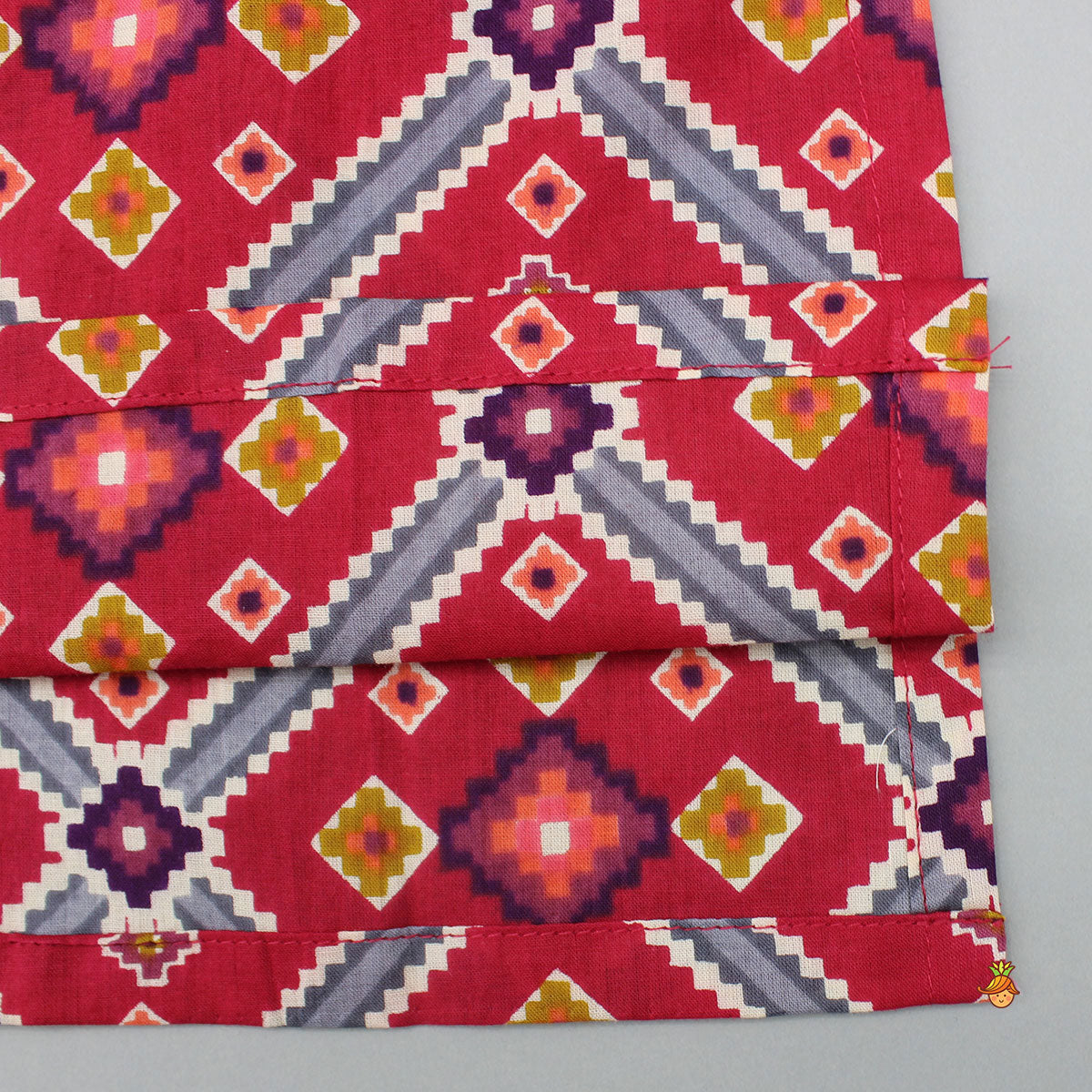 Ethnic Patola Printed Kurta With Front Open Jacket And Pyjama