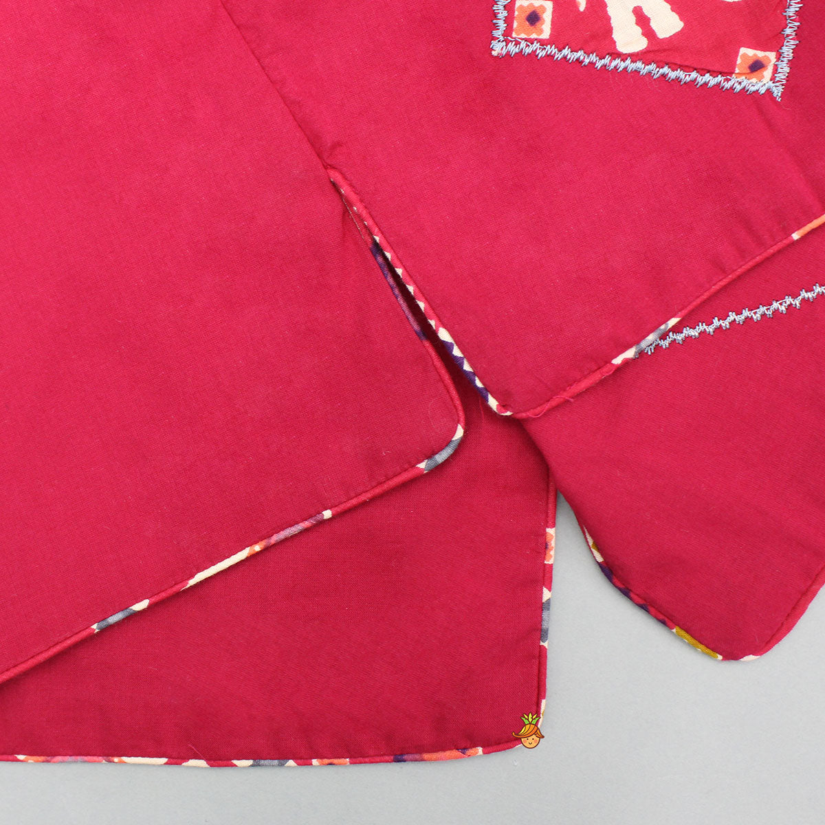 Red Patola Printed Kurta With Front Open Jacket And Pyjama