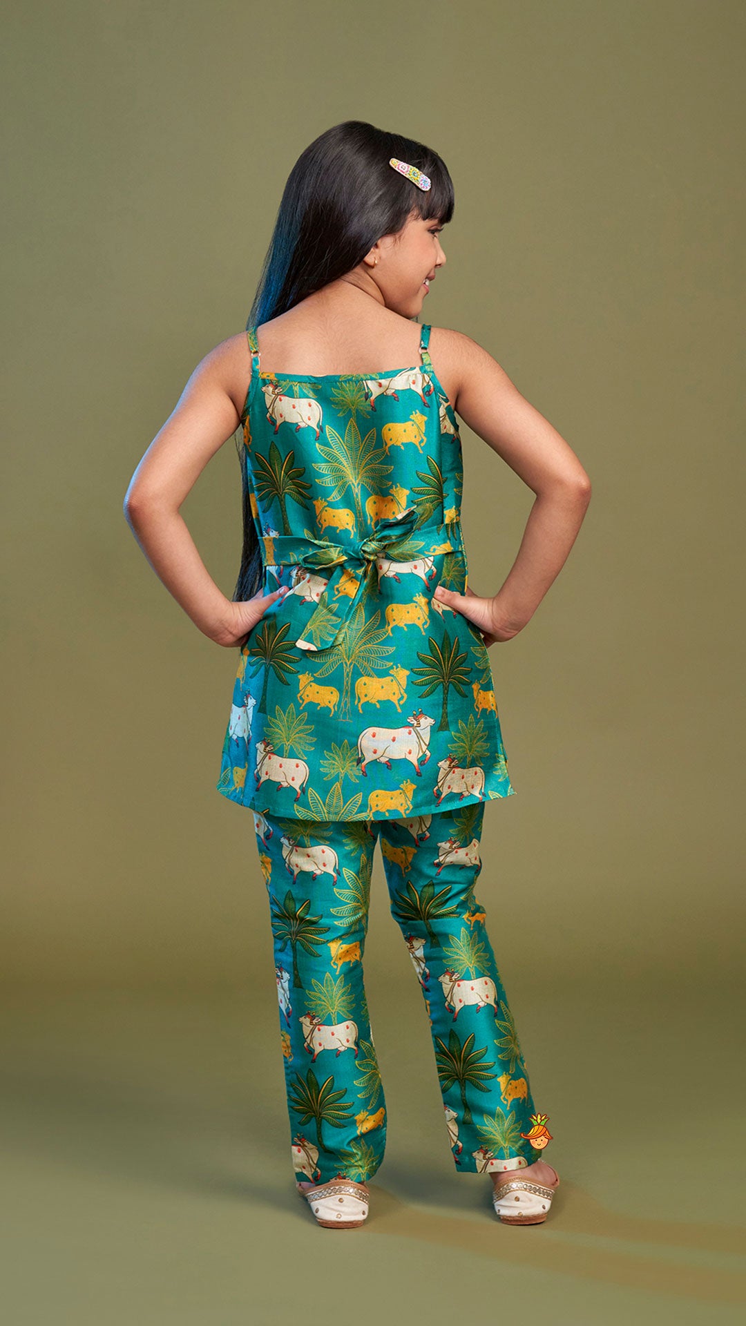 Ethnic Printed Kurti And Pant With Net Dupatta