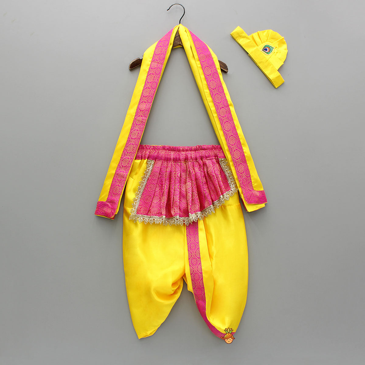 Brocade Flap-Enhanced Yellow Dhoti With Shawl And Mor Pankh Headband
