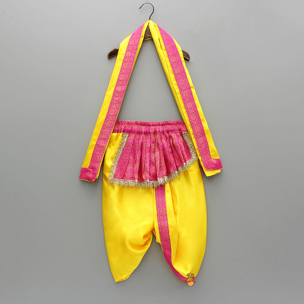 Brocade Flap-Enhanced Yellow Dhoti With Shawl And Mor Pankh Headband