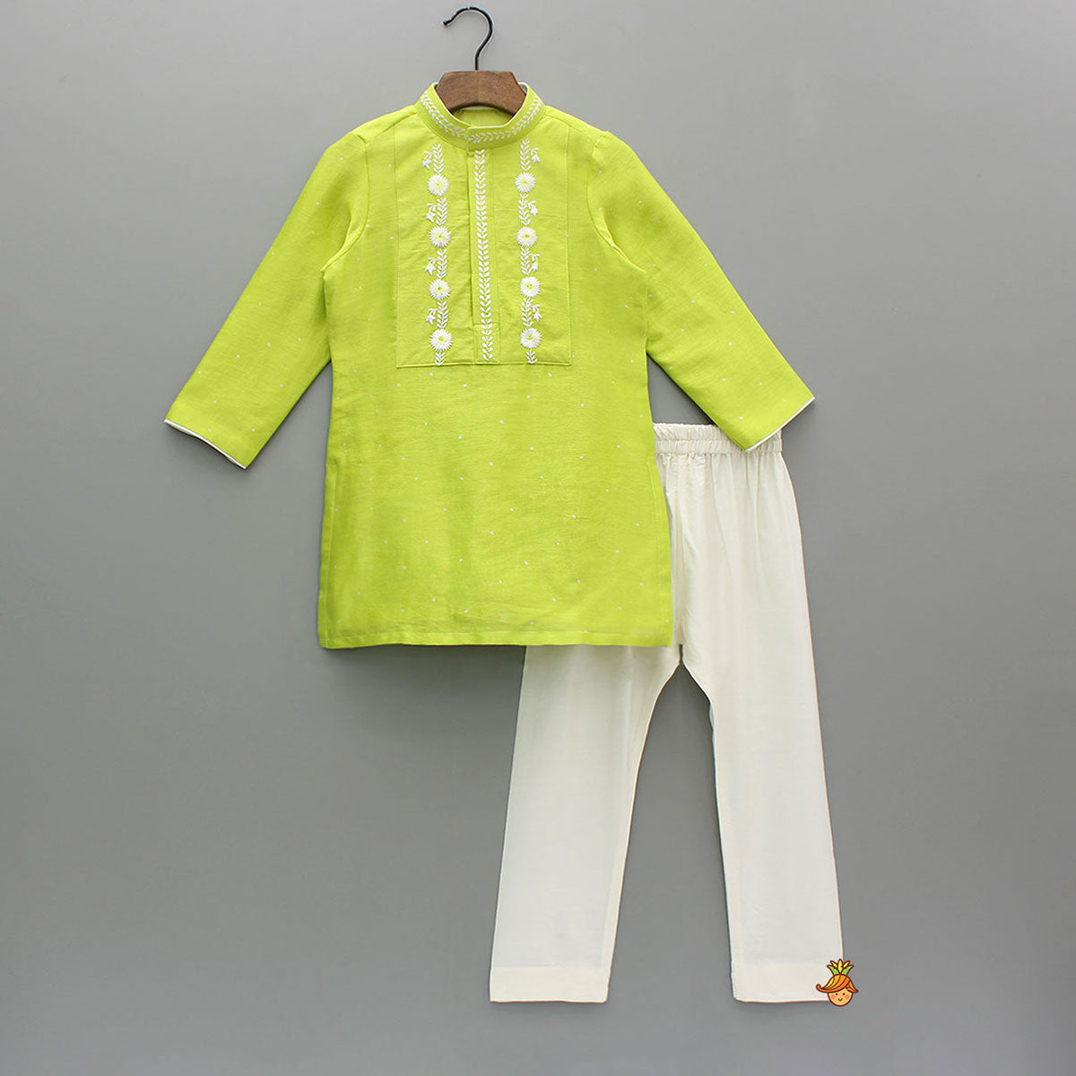 Green Polka Dot Embroidered Kurta With Pyjama