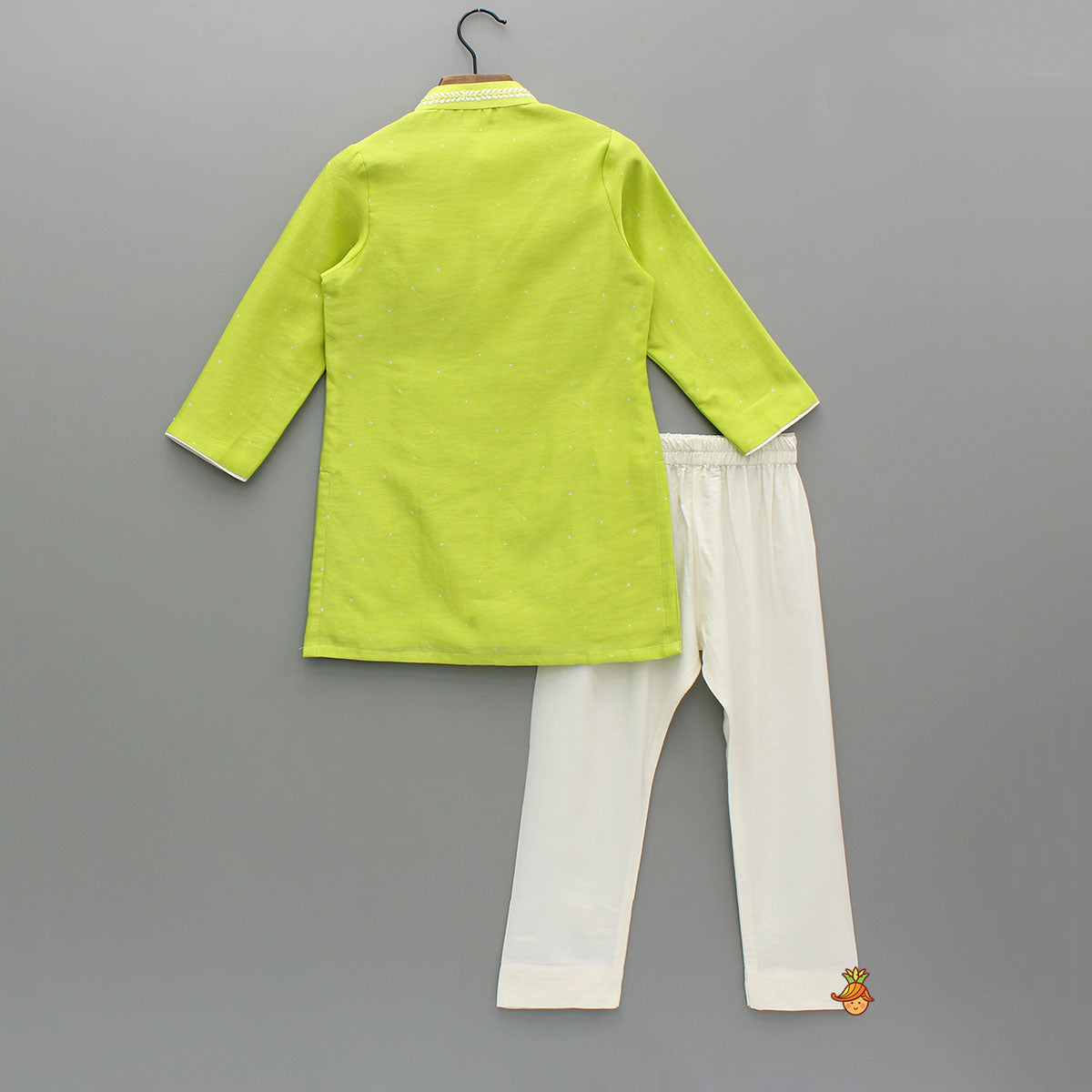 Green Polka Dot Embroidered Kurta With Pyjama