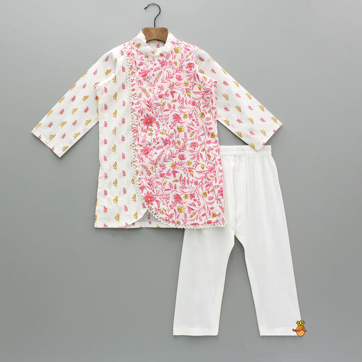 Side-Button Detailed Floral Printed Kurta And Pyjama