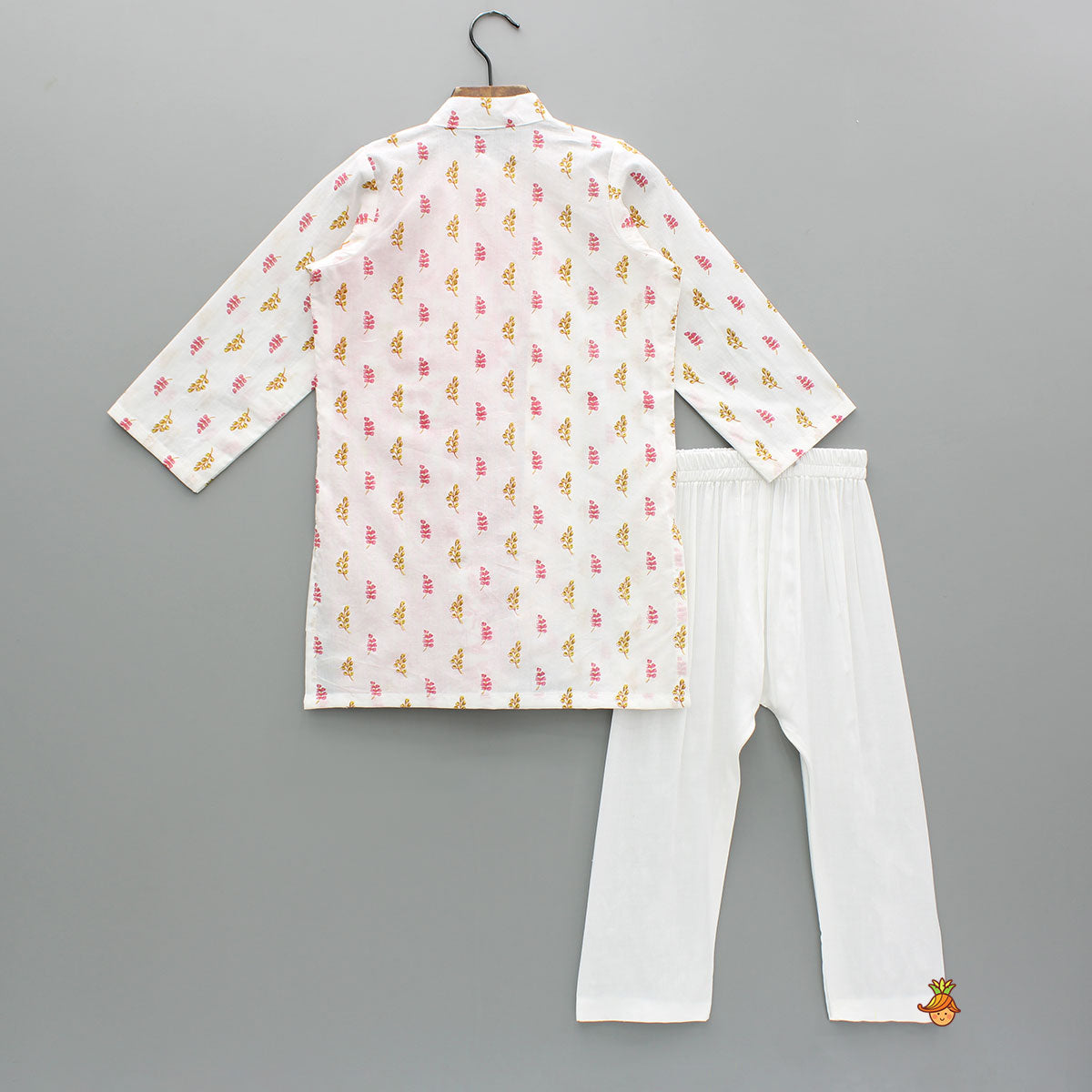 Side-Button Detailed Floral Printed Kurta And Pyjama