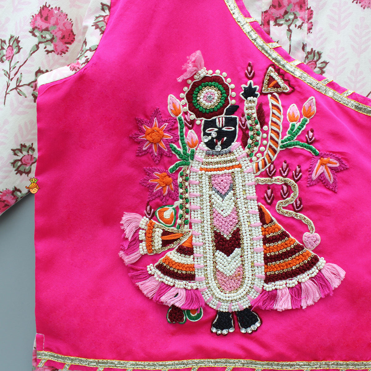 Idol Print Flap Kurta And Pyjama Set