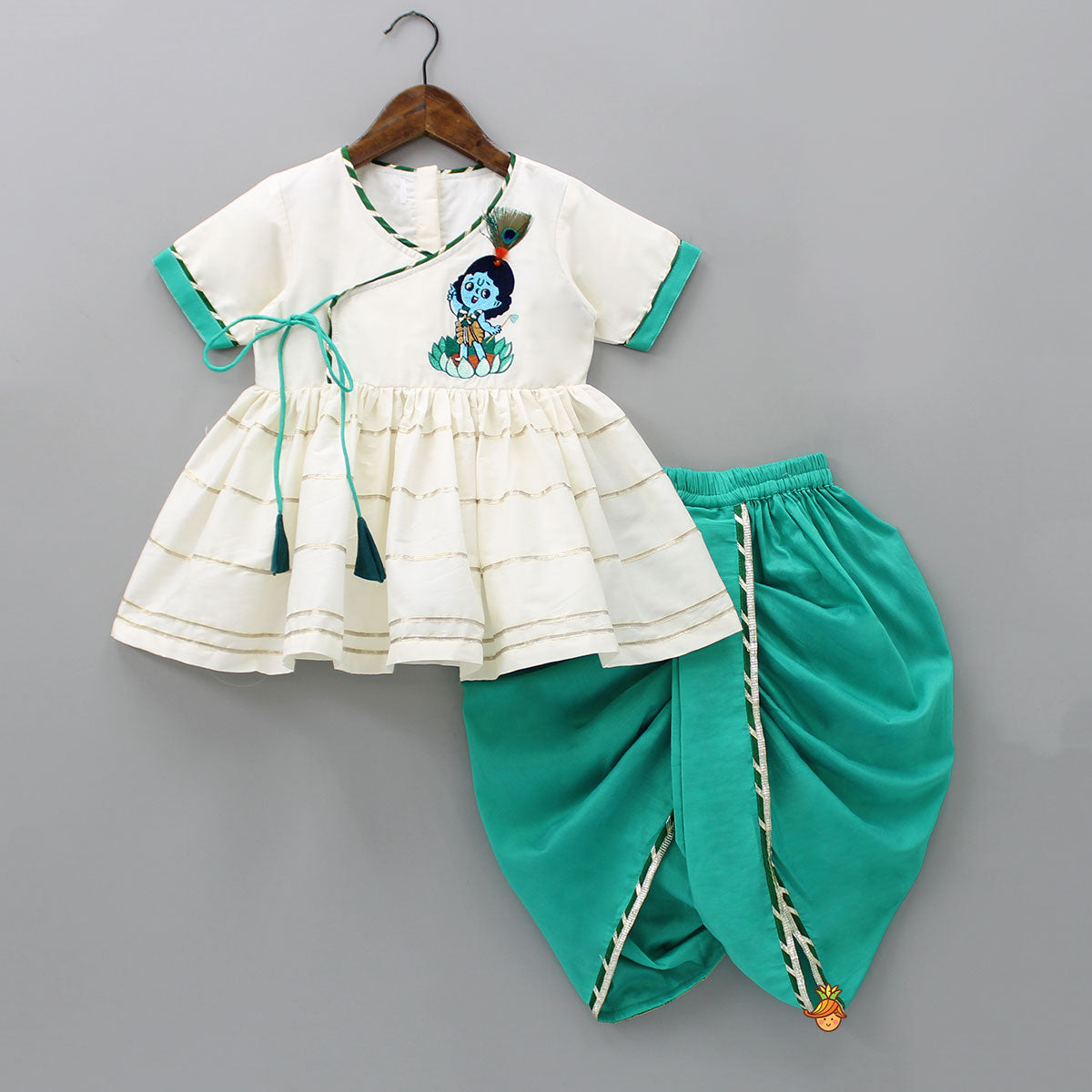 Krishna Embroidered Angarkha Top With Lace Work Green Dhoti And Mukut