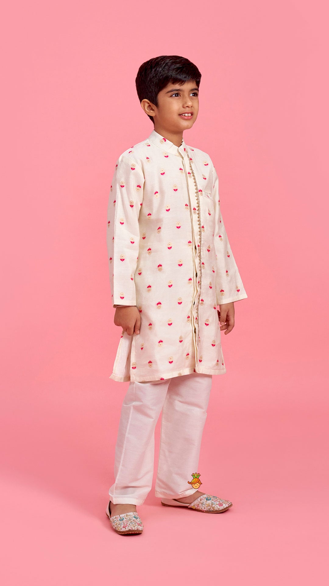 Off White Booti Embroidered Kurta With Pyjama