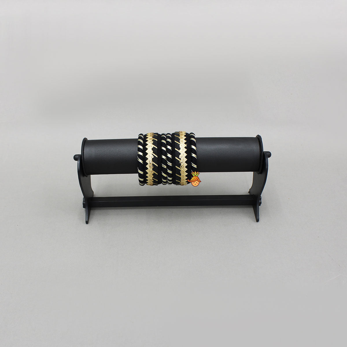 Gota Lace-Embellished Black Thread Bangles