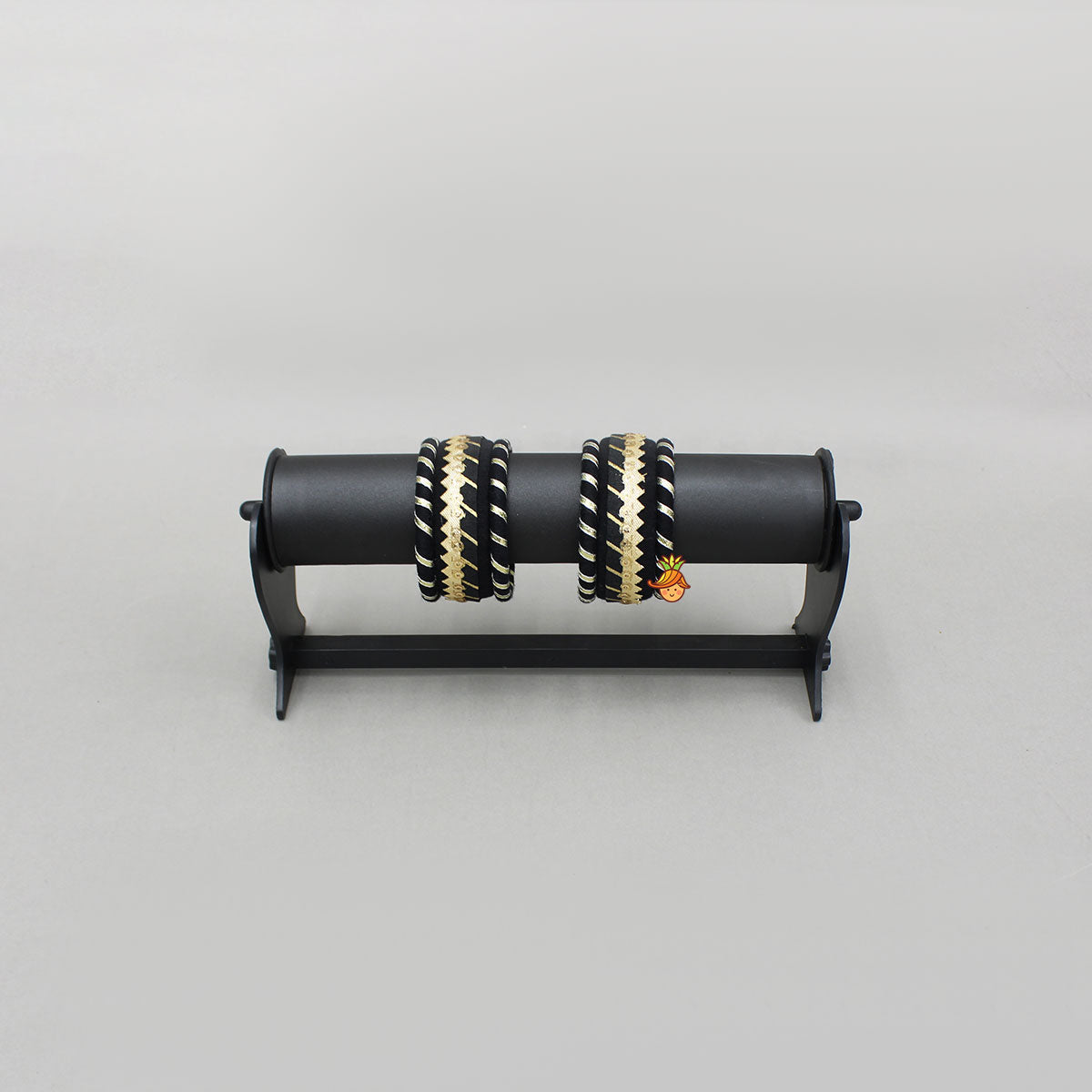 Gota Lace-Embellished Black Thread Bangles