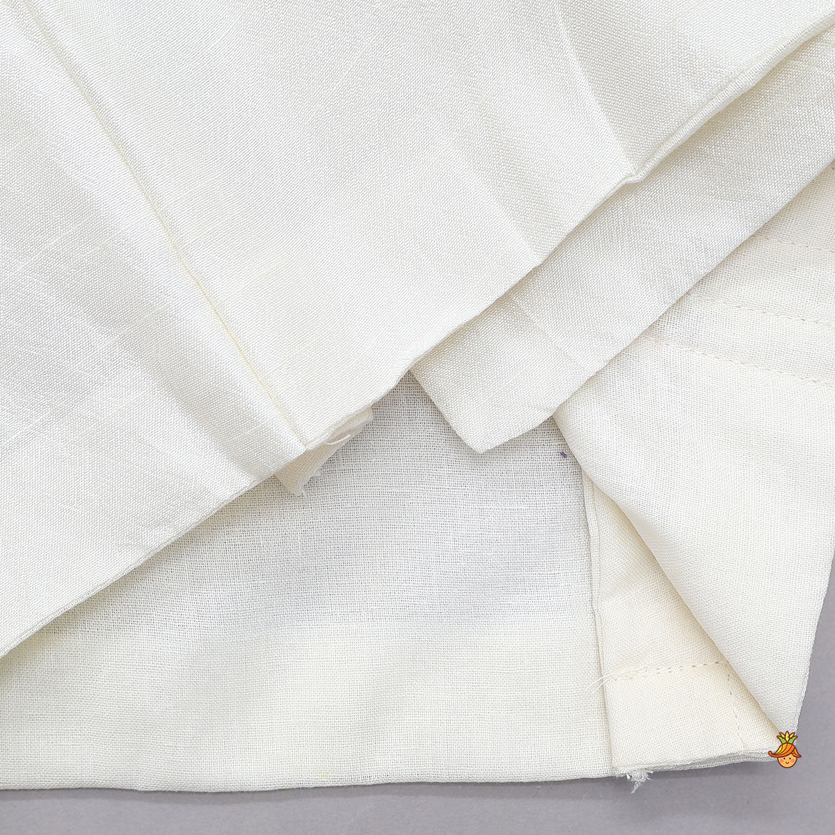 Mor Pankh Embroidered Kurta And Dhoti With Mukut And Basuri