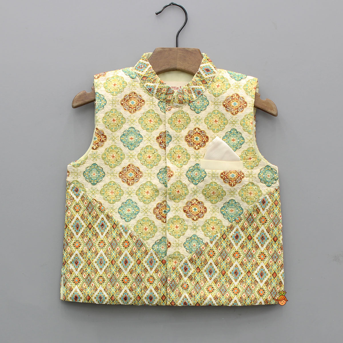 Green Kurta With Printed Jacket And Cream Pyjama