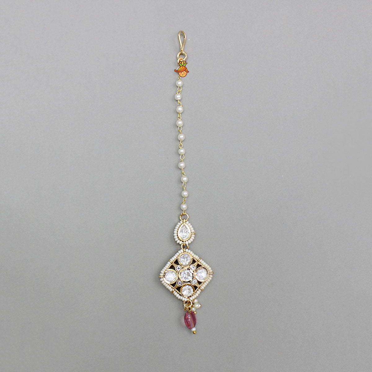 Alluring Ethnic Maang Tikka