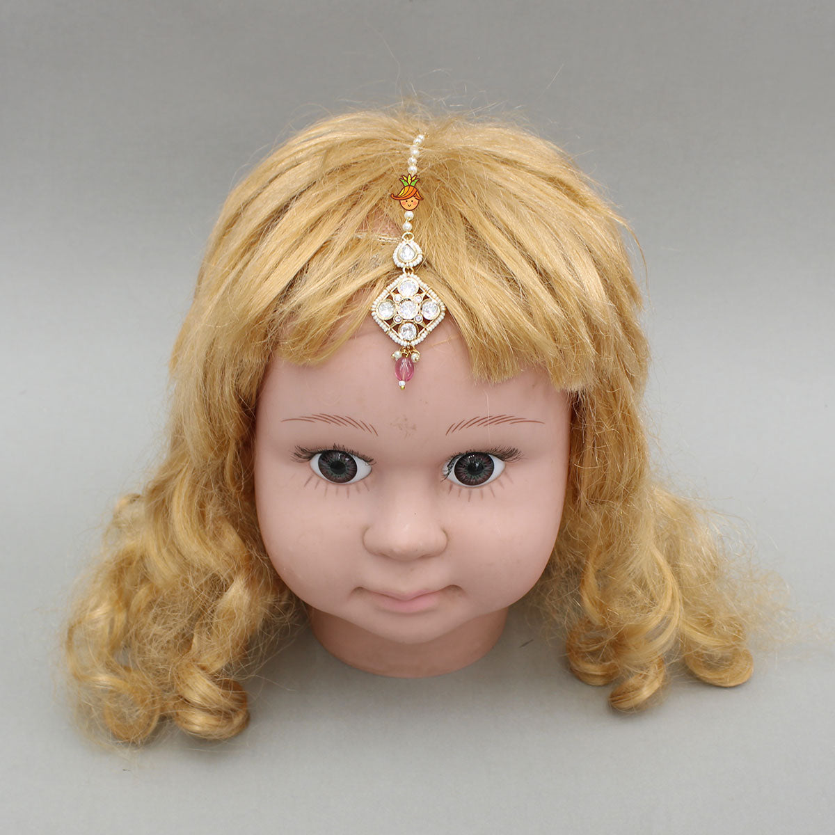 Alluring Ethnic Maang Tikka