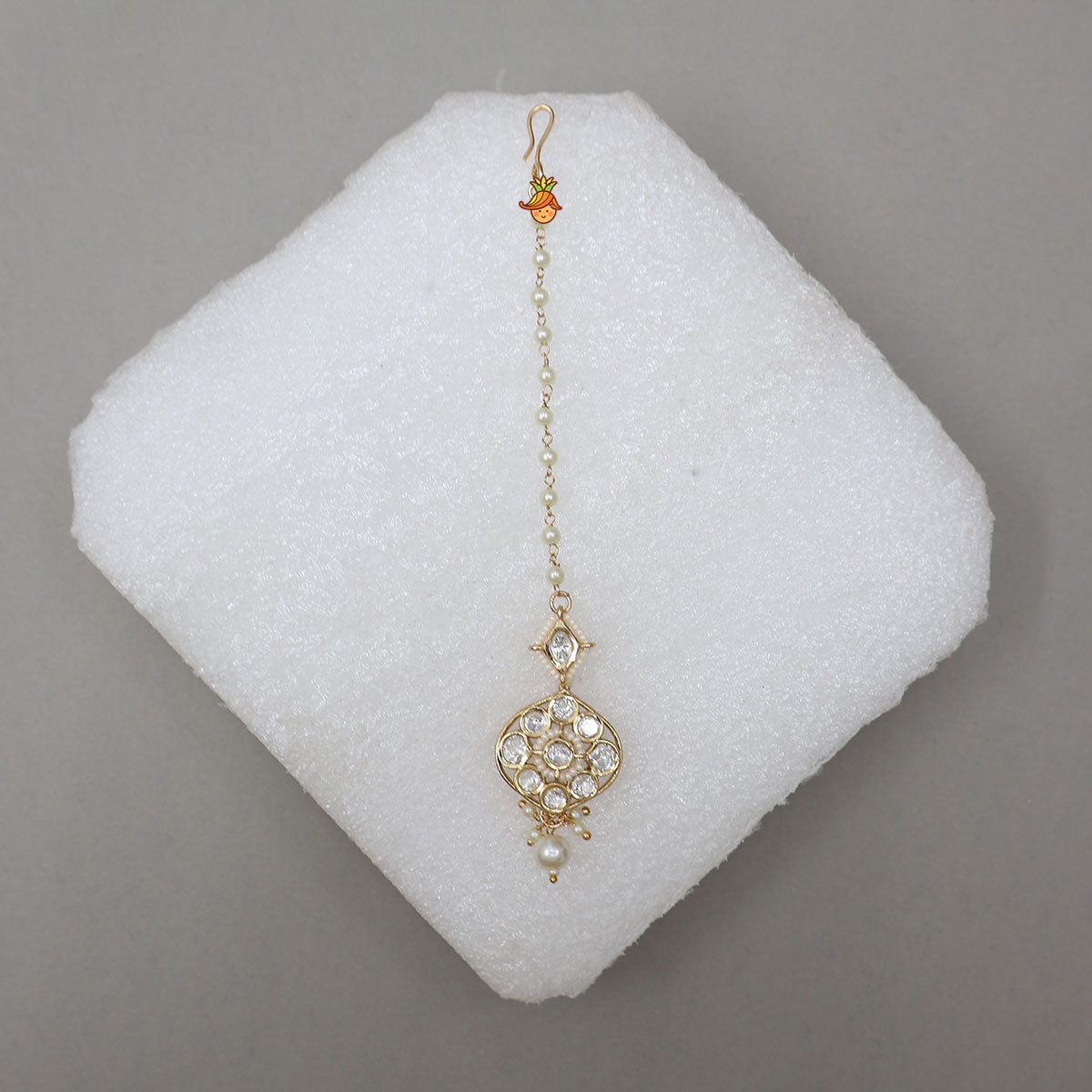 Stunning Ethnic Maang Tikka