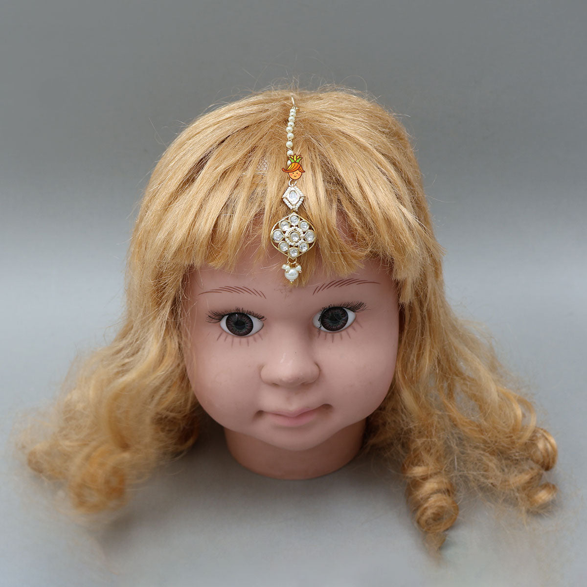 Stunning Ethnic Maang Tikka