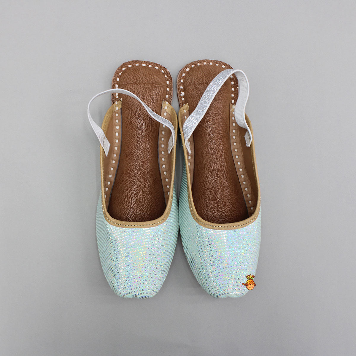 Beautiful Iridescent Jutti
