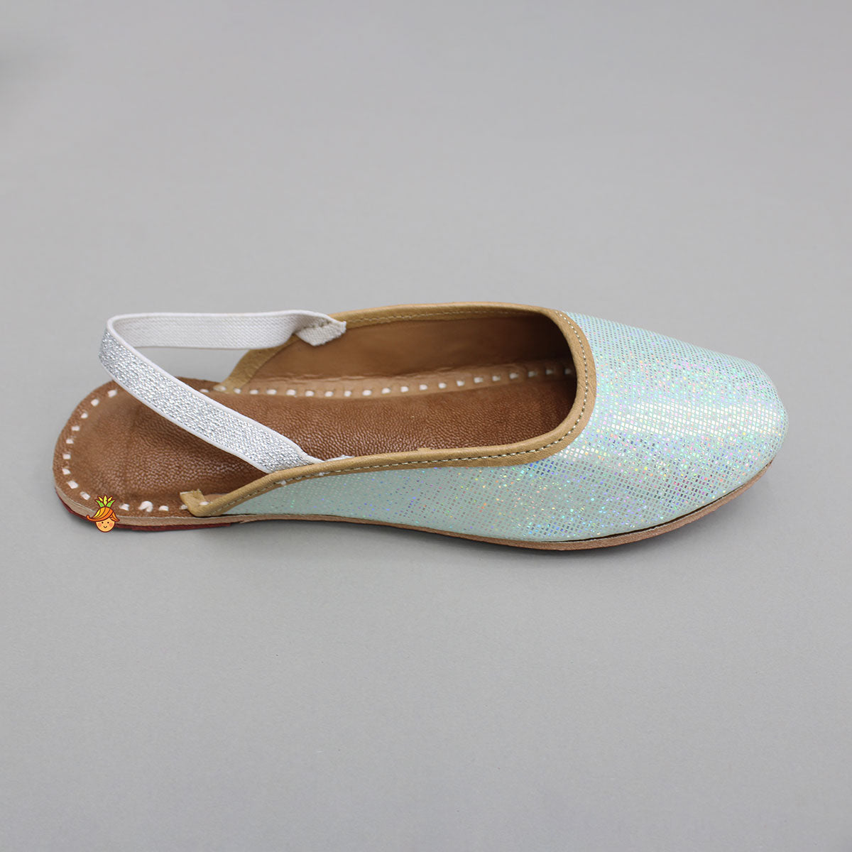 Beautiful Iridescent Jutti