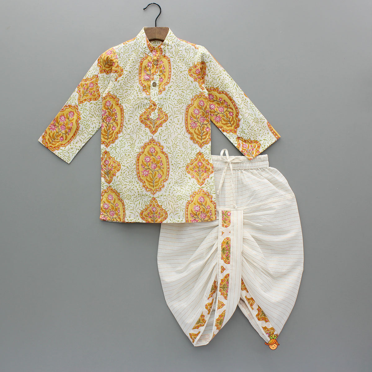 Ethnic Floral Print Kurta With Stylish Jacket And Dhoti