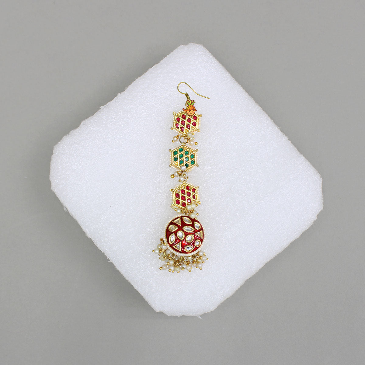 Elegant Artificial Stones Embellished Maang Tikka