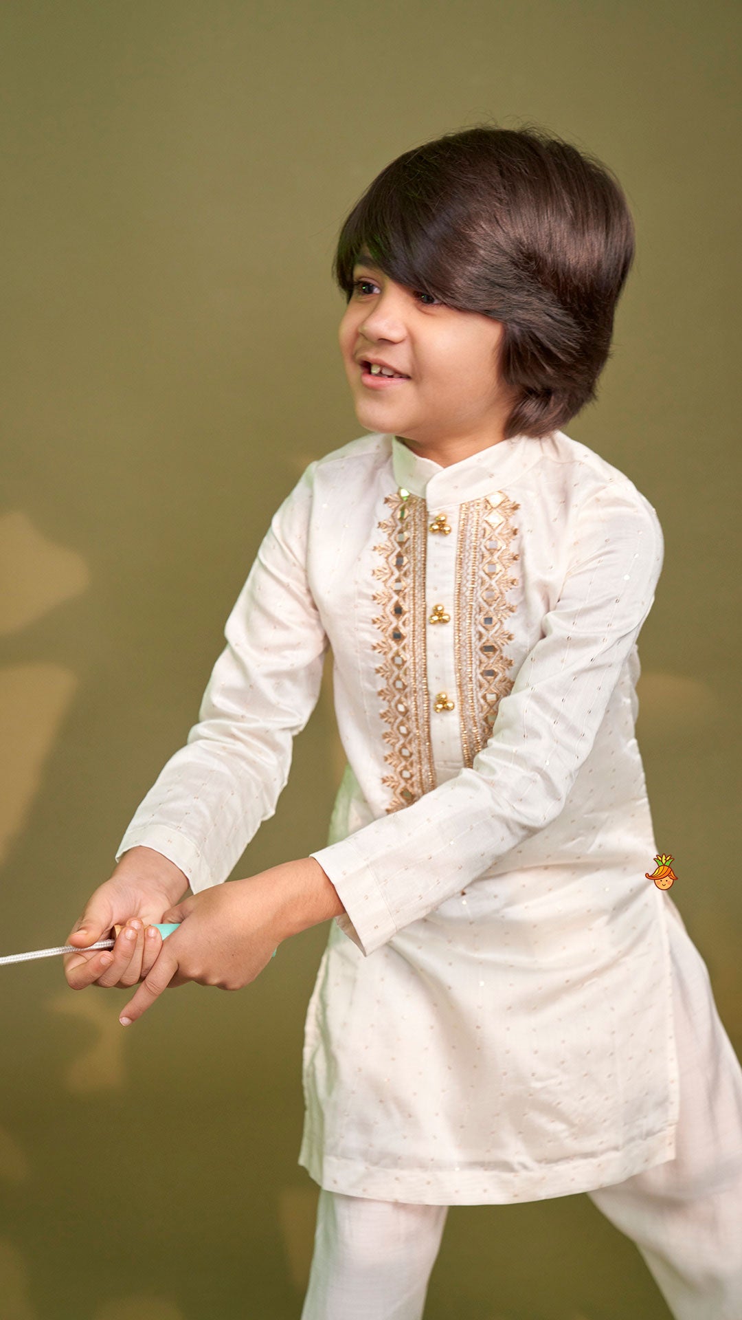 Faux Mirror Embroidered Sequin Detailed Kurta With Pyjama