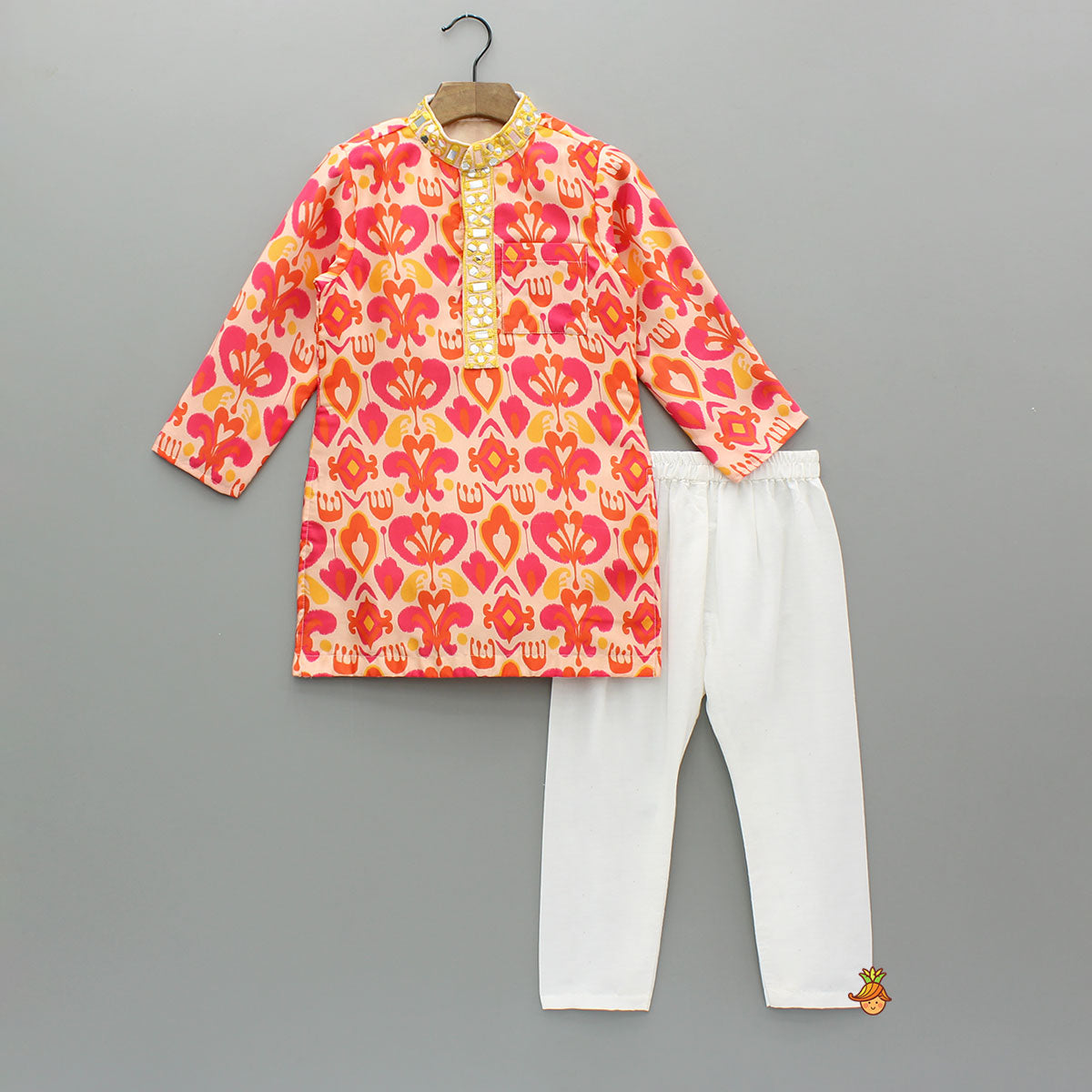 Abstract Print Kurta With Pyjama