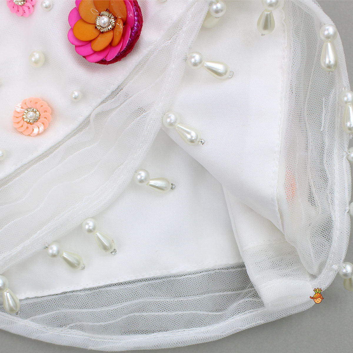 Spaghetti Straps Top And Fabric Flower Tassels Enhanced Lehenga With Dual Tone Stylish Dupatta