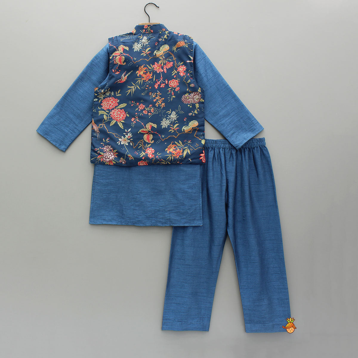 Ethnic Kurta With Bird-Printed Front-Open Jacket And Pyjama