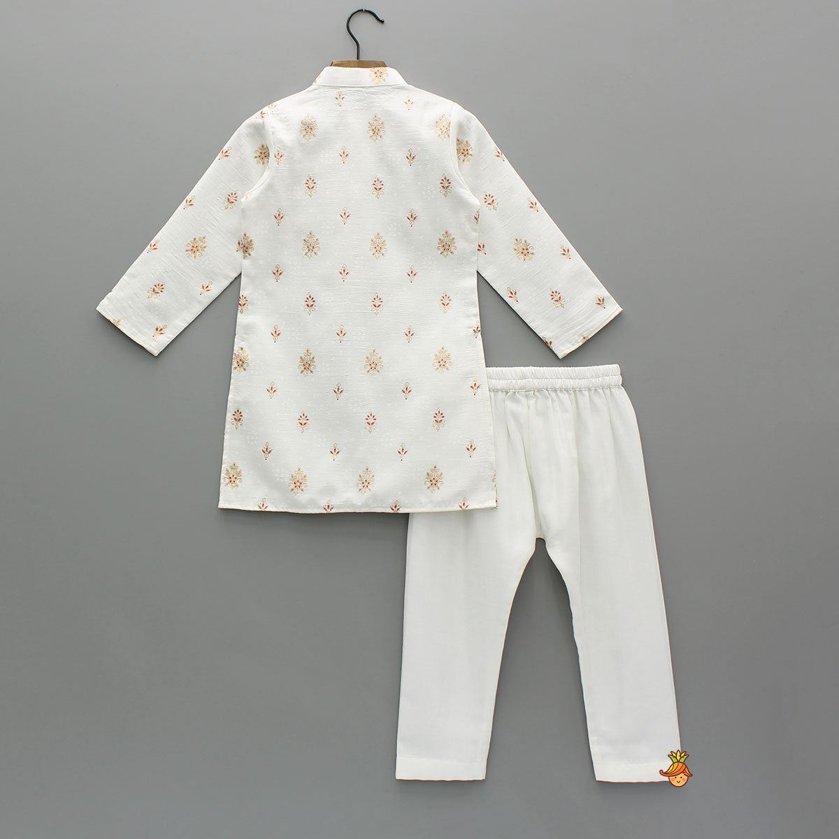 Off White Ethnic Printed Kurta With Matching Pyjama