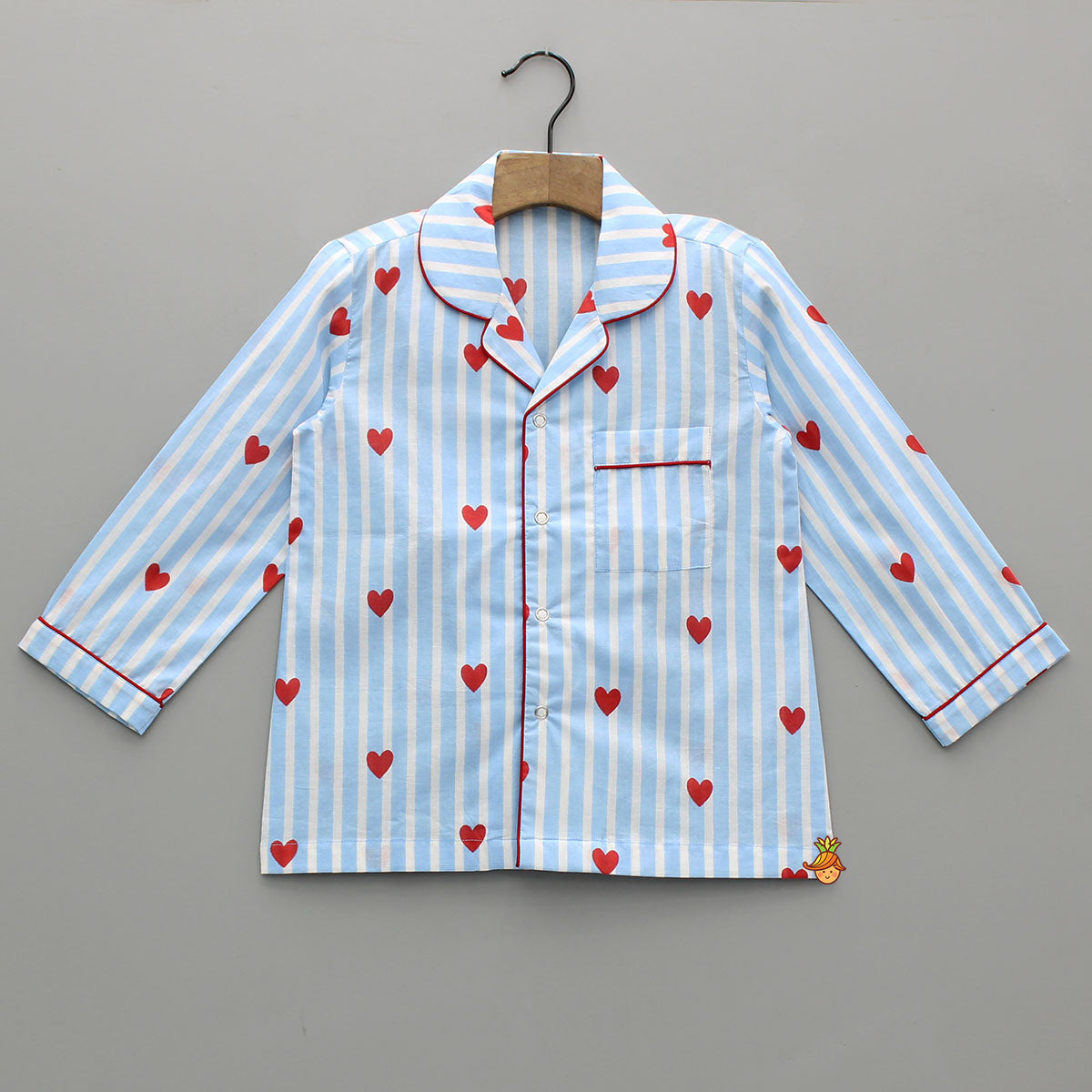 Striped Notch Collar Heart Detailed Sleepwear
