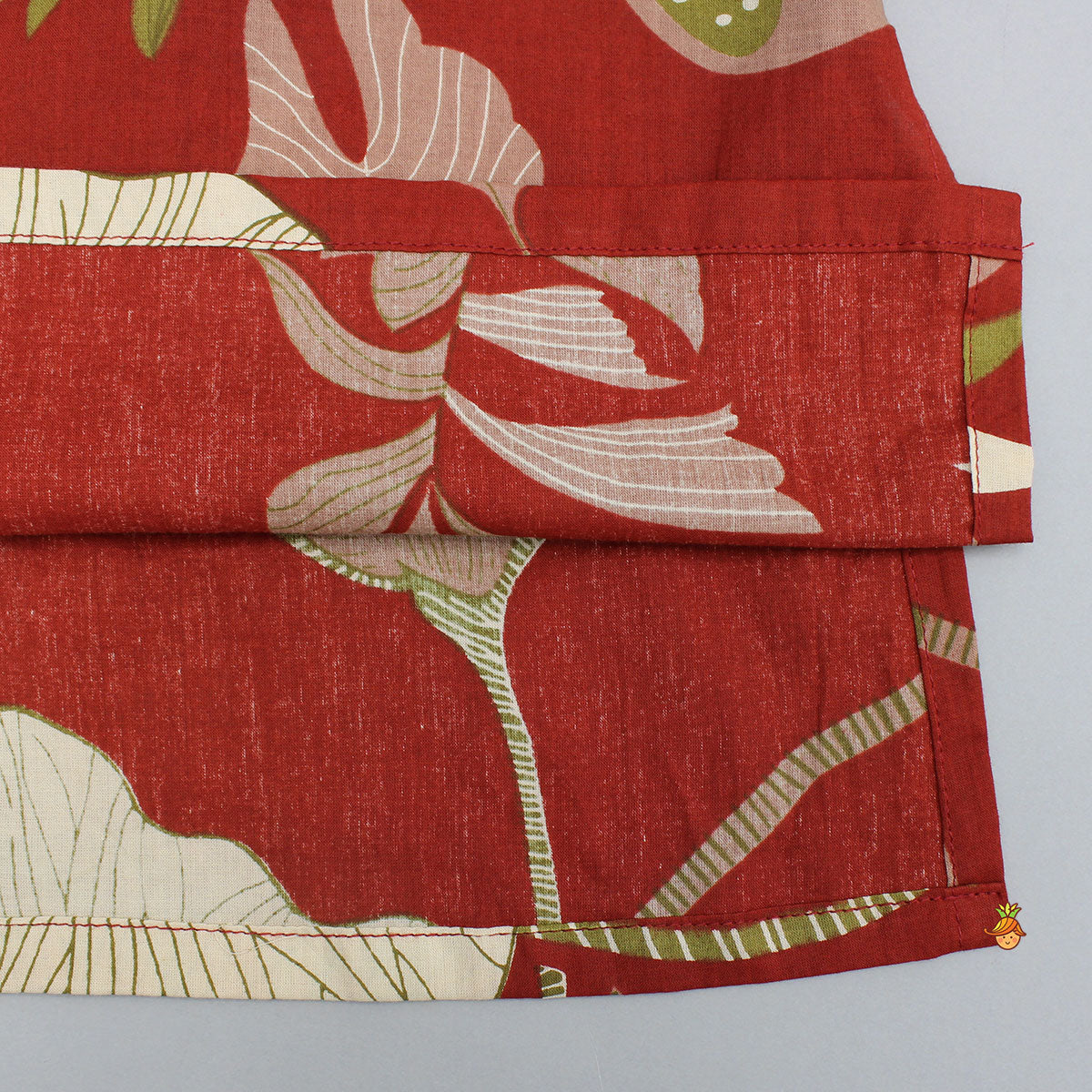 Pin Tuck Detailed Cotton Printed Kurta And Pyjama