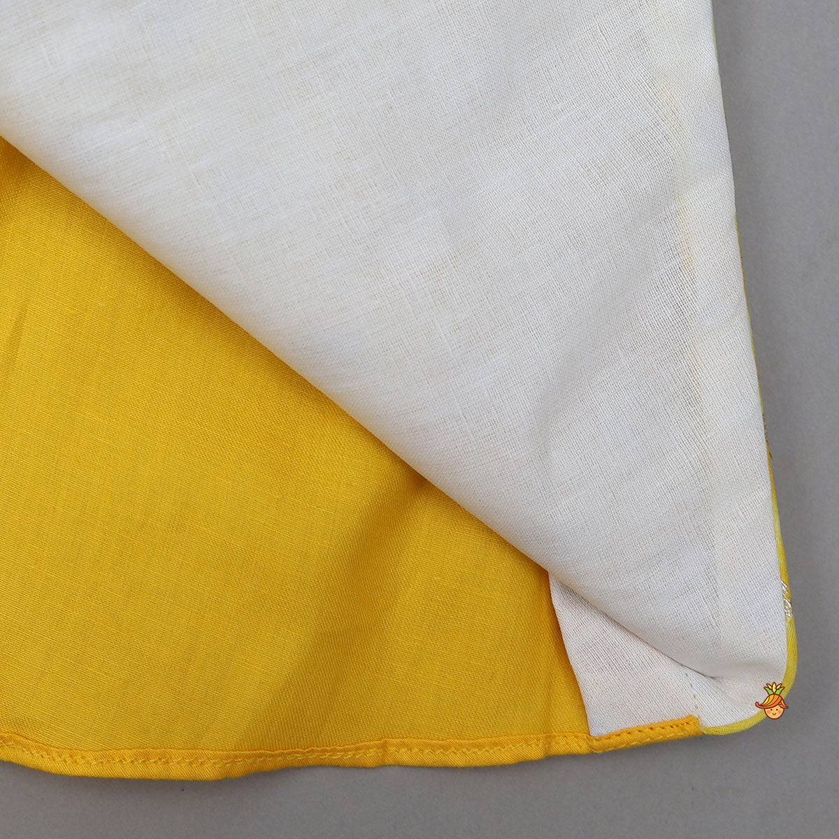 Stylish Cut-Out Jacket-Style Kurta And Pyjama