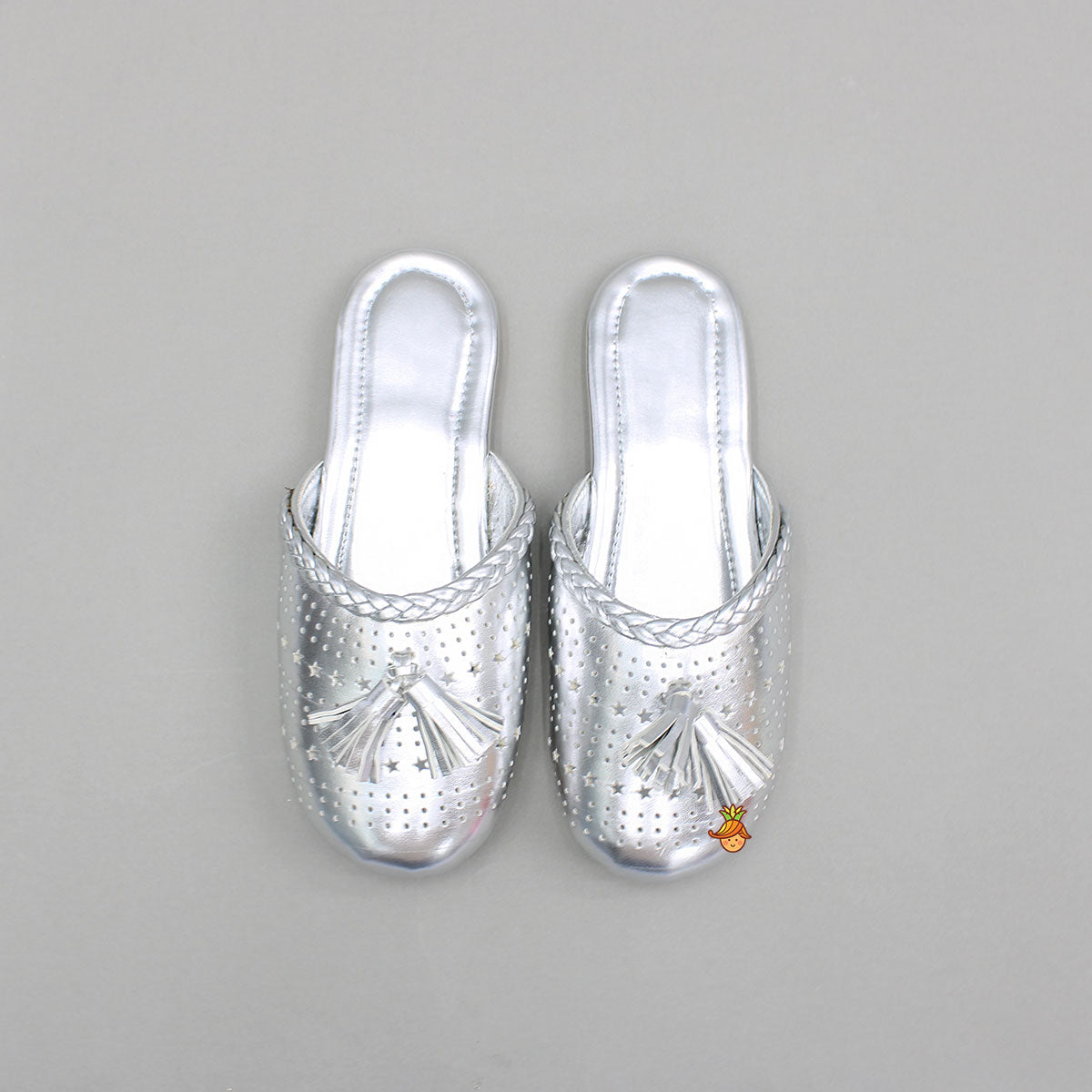 Star Cutwork Slip On Juttis with Tassels