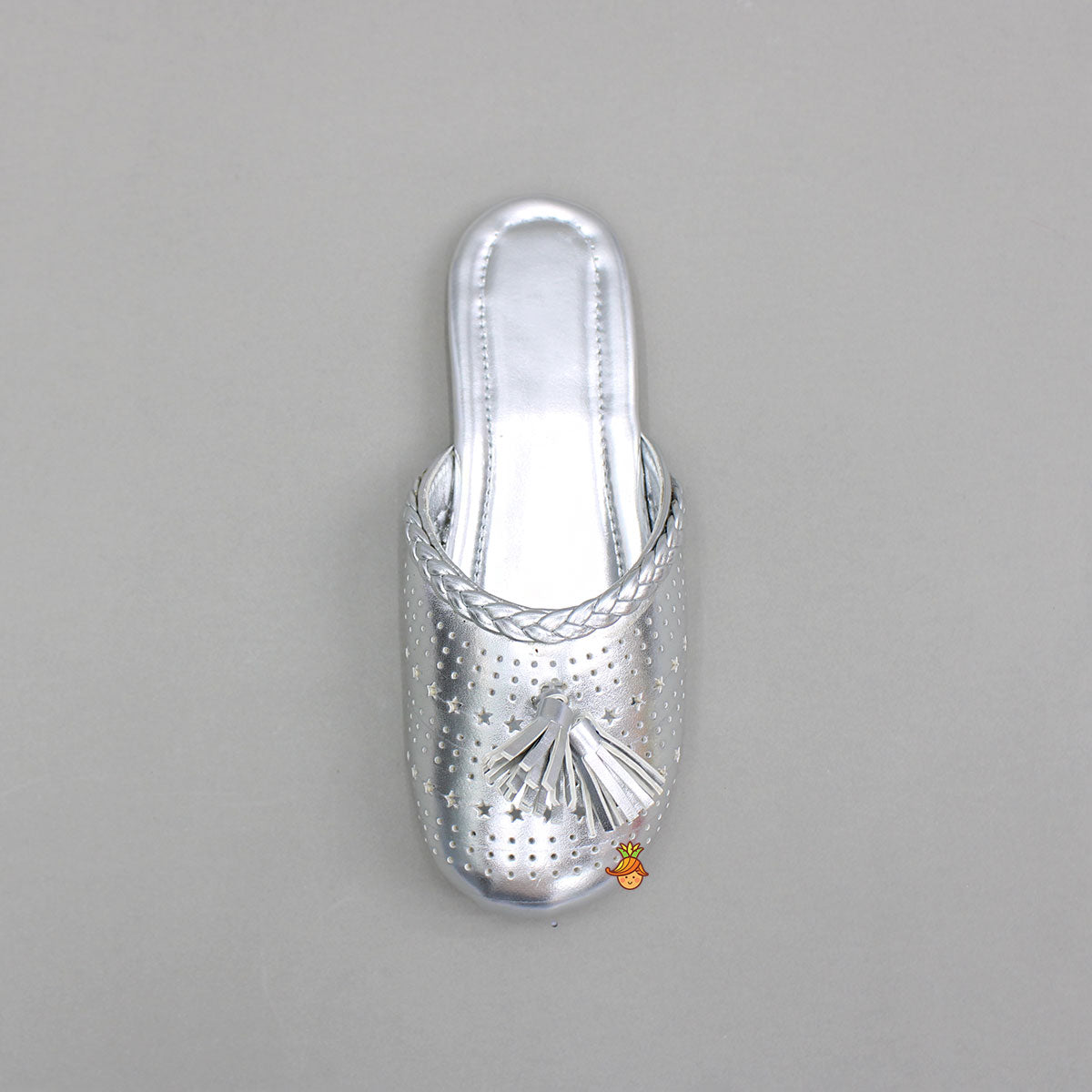 Star Cutwork Slip On Juttis with Tassels