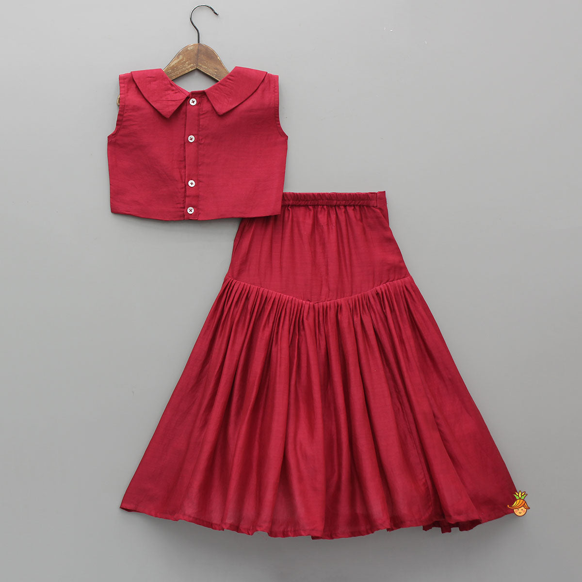 Pretty Floral Detailed Top With Pleat Detailed Skirt